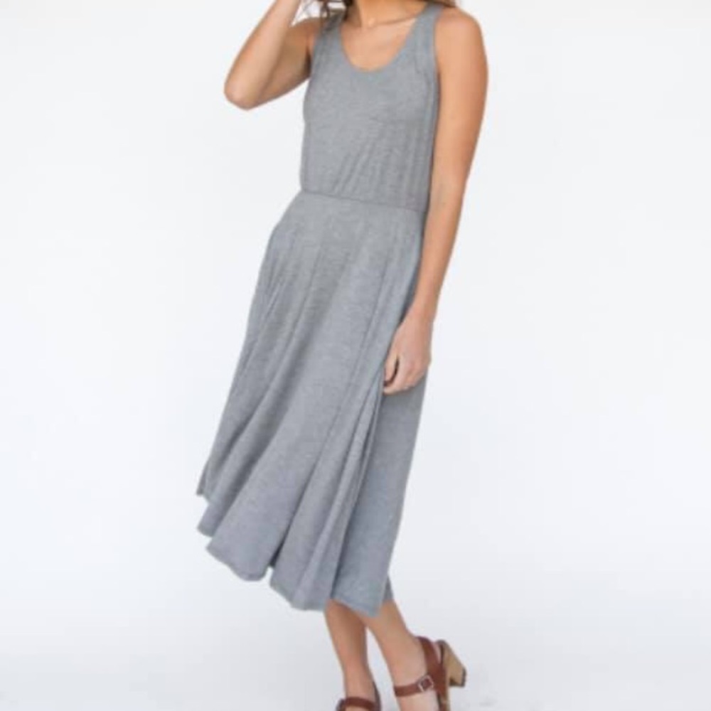 NWT Agnes & Dora Fit and Flare Midi Dress